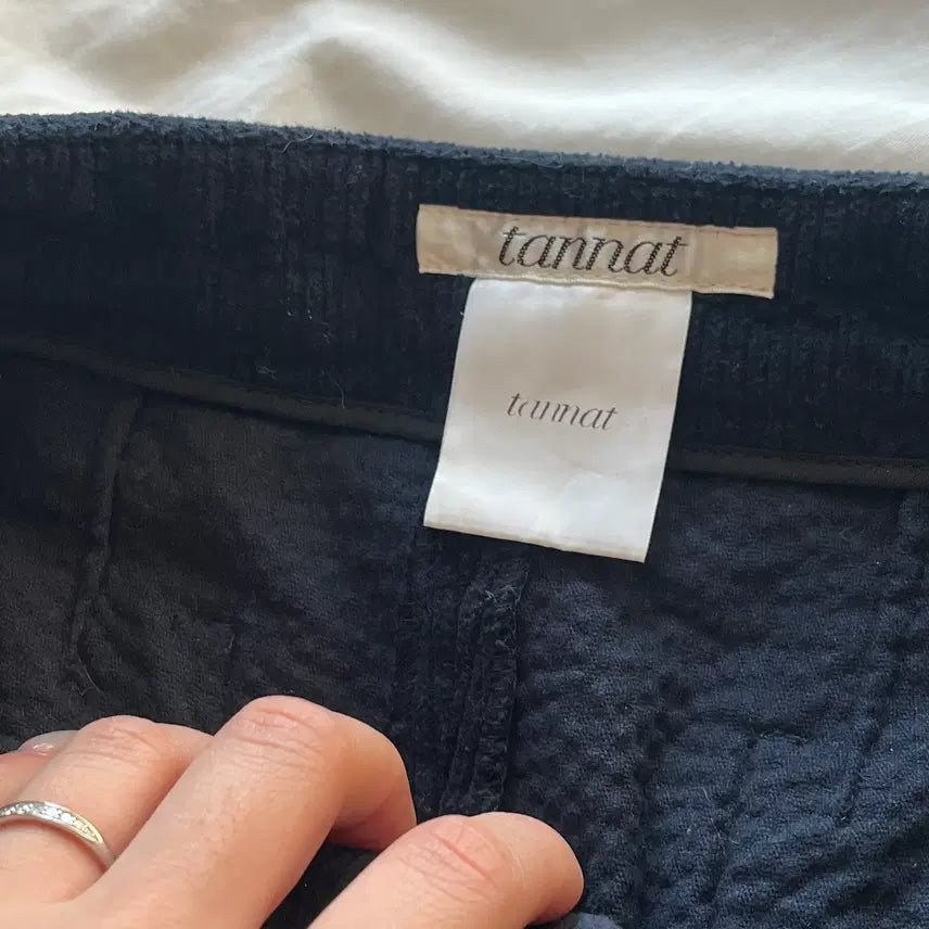[BUNJANG] TANNAT Corduroy Half Pants M / TANNAT 타낫 코듀로이 하프팬츠 M