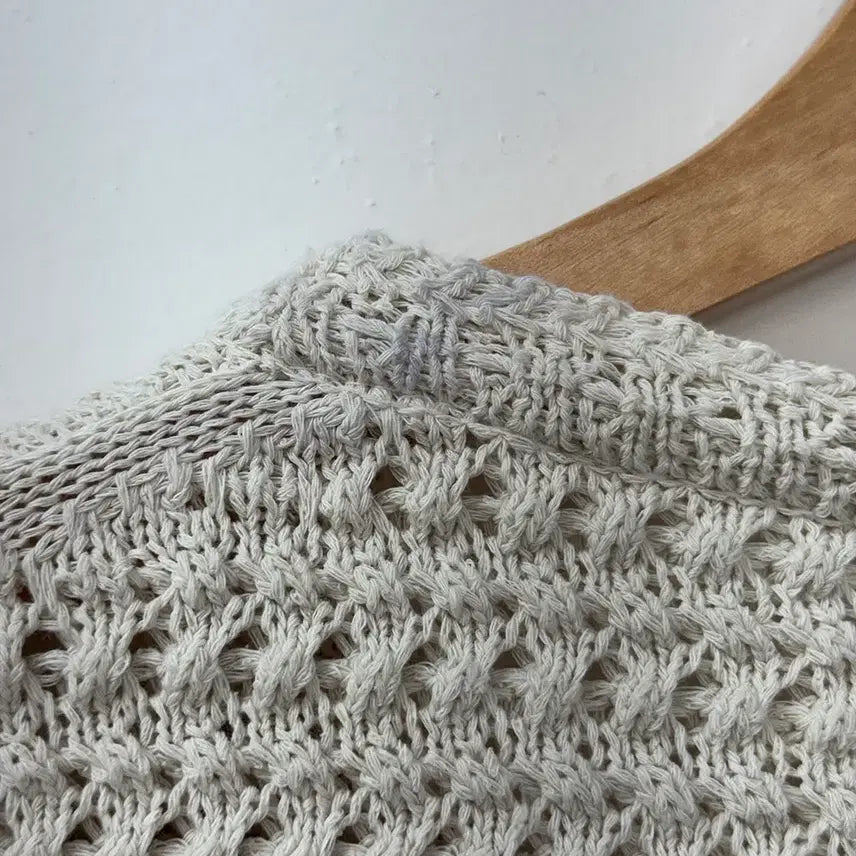 [BUNJANG] B Button Knit Cardigan / B 버튼 그물 가디건