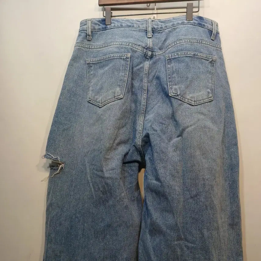 [BUNJANG] Wide Denim Pants (Size 32) / 찢어진 청바지 와이드 데님 팬츠32상즈  봄여름   62141