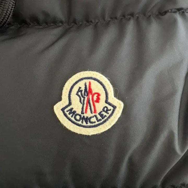 [BUNJANG] Moncler Cardamine Padded Vest / [정품/3size] 몽클레어 카다민 패딩 조끼