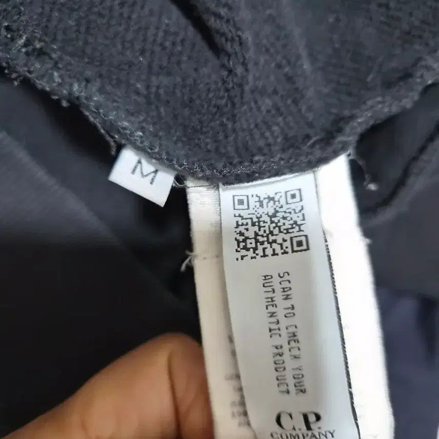 [BUNJANG] CP Company Black Goggle Sweatshirt / CP컴퍼니  블랙  고글  맨투맨