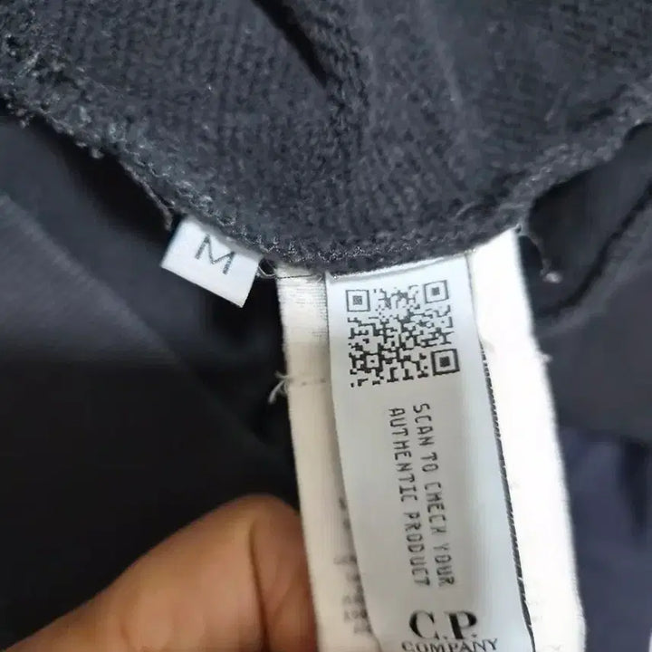 [BUNJANG] CP Company Black Goggle Sweatshirt / CP컴퍼니  블랙  고글  맨투맨