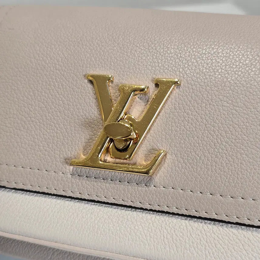 [BUNJANG] Louis Vuitton Lockme Tender Shoulder Bag / [럭스올] 루이비통 락미 텐더 내장칩 숄더백 크로스백 M58554