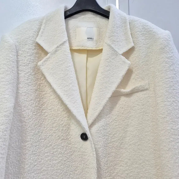 [BUNJANG] NEROLI Handmade Boucle Coat / NEROLI 핸드메이드 부클 코트 미착용