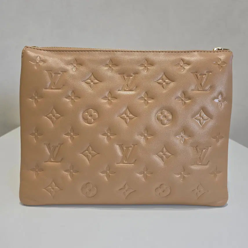 [BUNJANG] Louis Vuitton Coussin PM Camel Shoulder Bag / [럭스올] 루이비통 쿠상 PM 카멜 숄더백 크로스백 내장칩 M21261