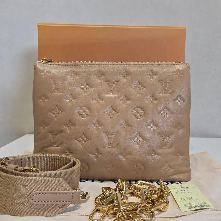 [BUNJANG] Louis Vuitton Coussin PM Camel Shoulder Bag / [럭스올] 루이비통 쿠상 PM 카멜 숄더백 크로스백 내장칩 M21261