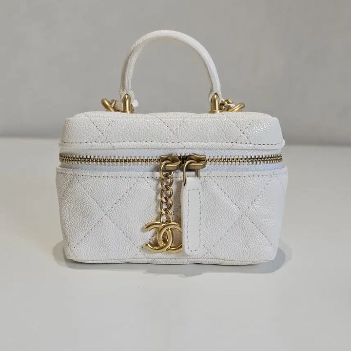 [BUNJANG] Luxall Chanel Caviar Mini Vanity Top Handle Chain Crossbody Bag AP2194 / [럭스올] 샤넬 캐비어 미니 베니티 탑핸들 체인 크로스백 AP2194