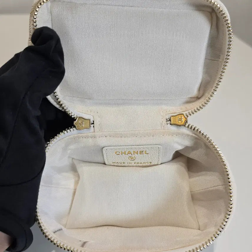 [BUNJANG] Luxall Chanel Caviar Mini Vanity Top Handle Chain Crossbody Bag AP2194 / [럭스올] 샤넬 캐비어 미니 베니티 탑핸들 체인 크로스백 AP2194