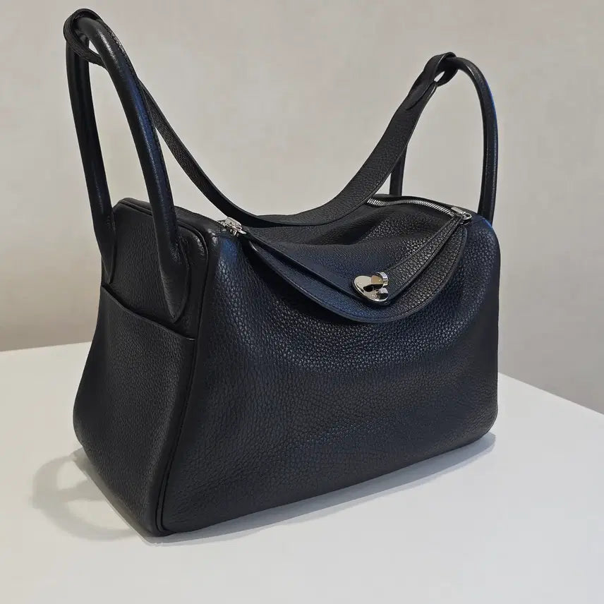[BUNJANG] Hermes Lindy 30 Black Silver Hardware Tote Shoulder Bag / [럭스올] 에르메스 린디 30 블랙 은장 토트숄더백 H073426CK89