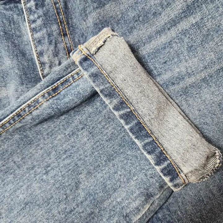 [BUNJANG] Moco Bling Straight Fit Jeans (Size S) / 모코블링 일자핏 청바지 S사이즈