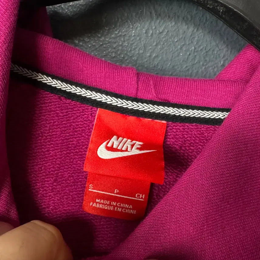[BUNJANG] Nike Women's Deep Pink Printed Hoodie / S 나이키 여성 딥핑크 프린팅 후드 티셔츠