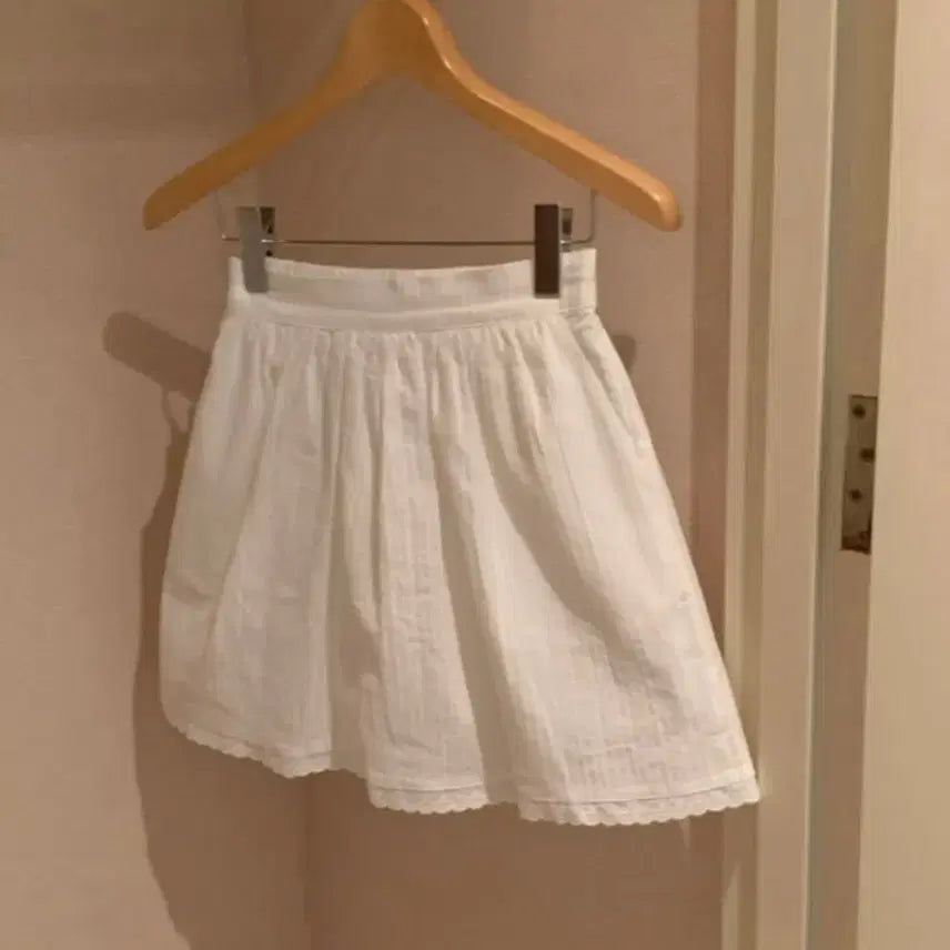 [BUNJANG] Granbloom More Lace Skirt / 그랑블룸 모어 레이스 스커트