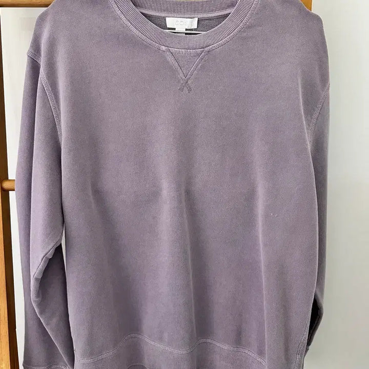 [BUNJANG] COS Round Neck Sweatshirt (Purple, Size M) / COS 코스 라운드넥 피그먼트 맨투맨 퍼플(사이즈M)