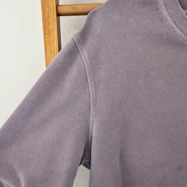 [BUNJANG] COS Round Neck Sweatshirt (Purple, Size M) / COS 코스 라운드넥 피그먼트 맨투맨 퍼플(사이즈M)