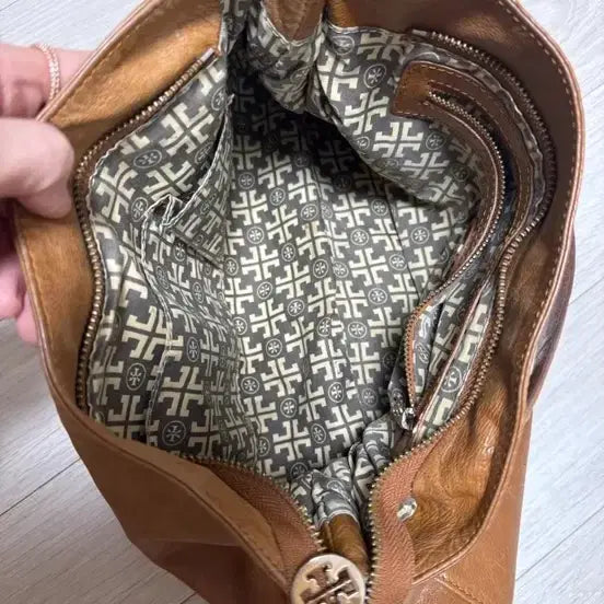 [BUNJANG] Tory Burch Brown Leather Shoulder Bag / 토리버치 브라운 레더 숄더백