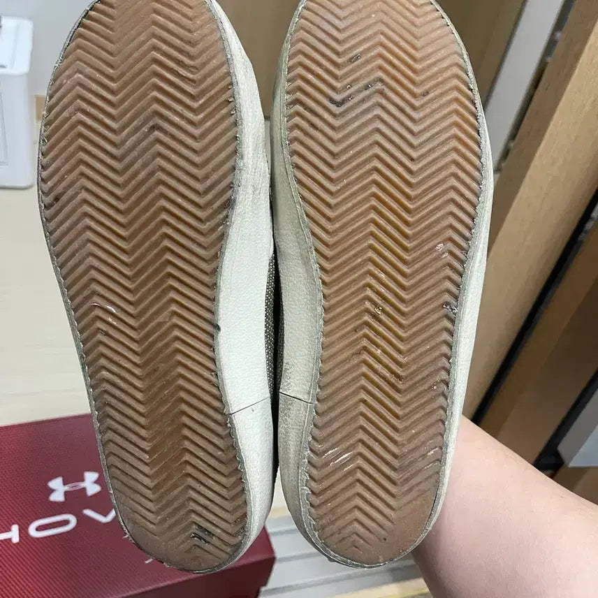 [BUNJANG] Golden Goose Grey Code Silver Tab / 골든구스 그레이코드 41 실버탭