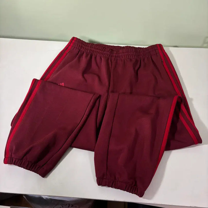 [BUNJANG] Adidas Red Track Jogger Pants / XL 아디다스 레드 트랙 조거팬츠