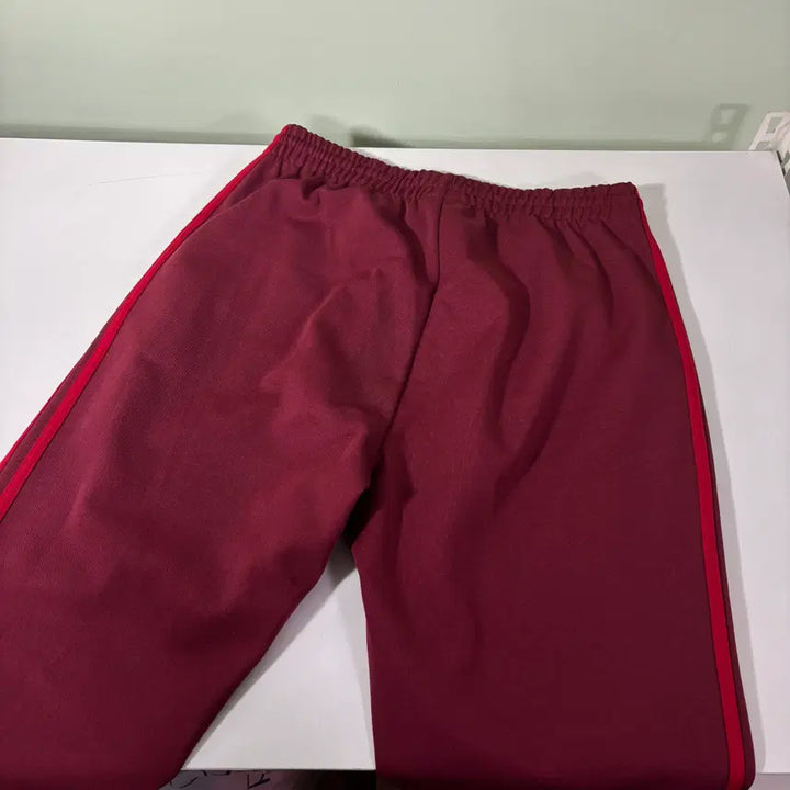 [BUNJANG] Adidas Red Track Jogger Pants / XL 아디다스 레드 트랙 조거팬츠