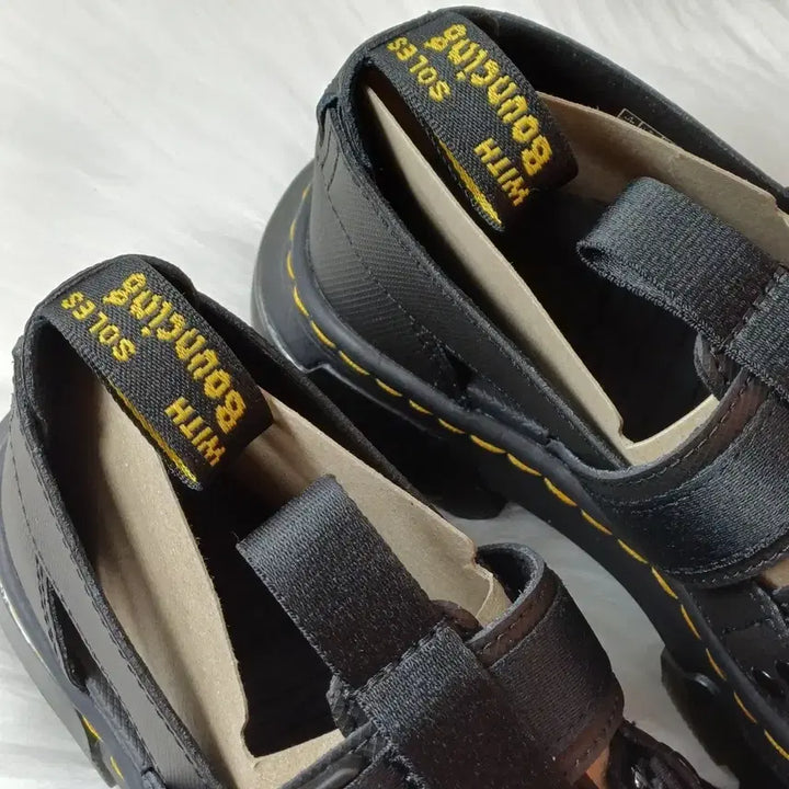 [BUNJANG] Dr. Martens Pearson Sandals / 닥터마틴 여성 여름 샌들 피어슨 블랙