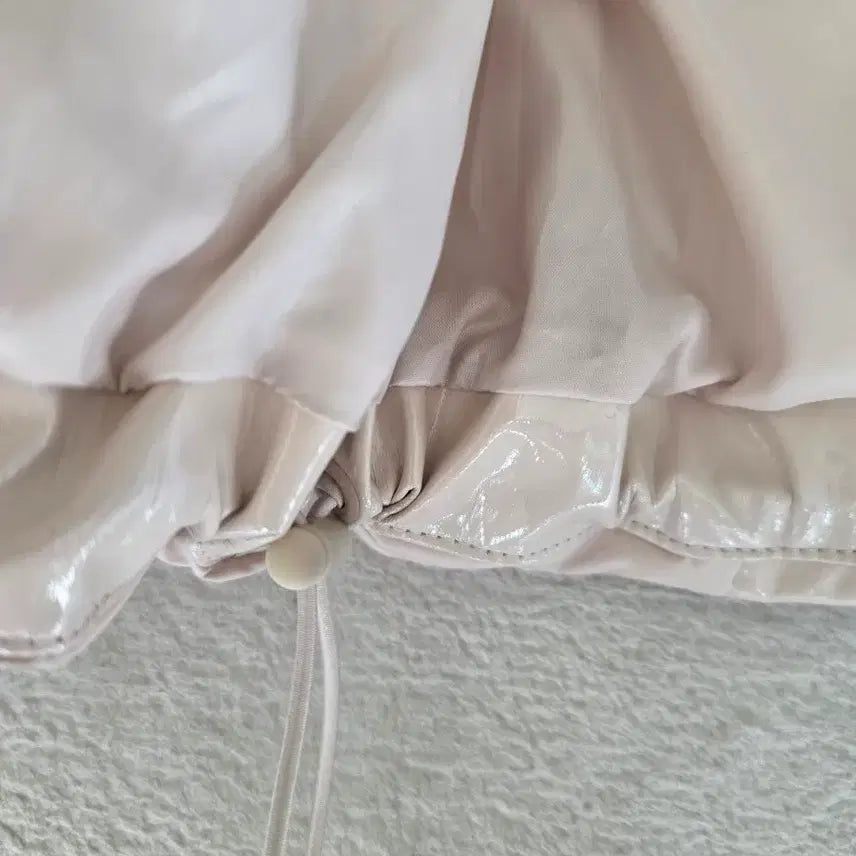 [BUNJANG] Nike Enamel Padded Jacket Ivory / 나이키 에나멜 광택 패딩 아이보리