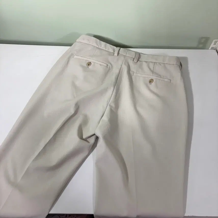[BUNJANG] THEY Ivory Slim Fit Slacks / 33 THEY 아이보리 슬림핏 슬랙스
