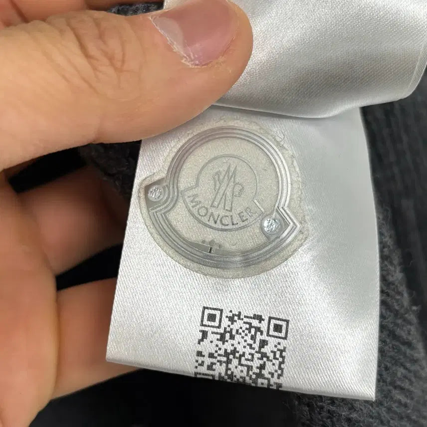 [BUNJANG] Moncler Gamma Blue Knit / [S]몽클레어 감마블루 니트