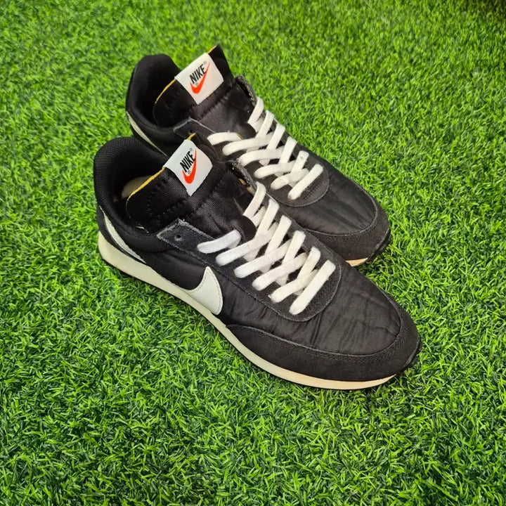 [SOLD OUT] 나이키 테일윈드79 블랙 280mm(상태S급)
