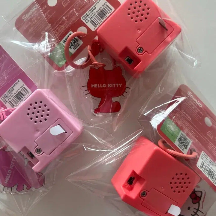 [BUNJANG] Hello Kitty LED Keycap Keyring / (새상품)헬로키티 LED 소리나는 4구 키캡 키링