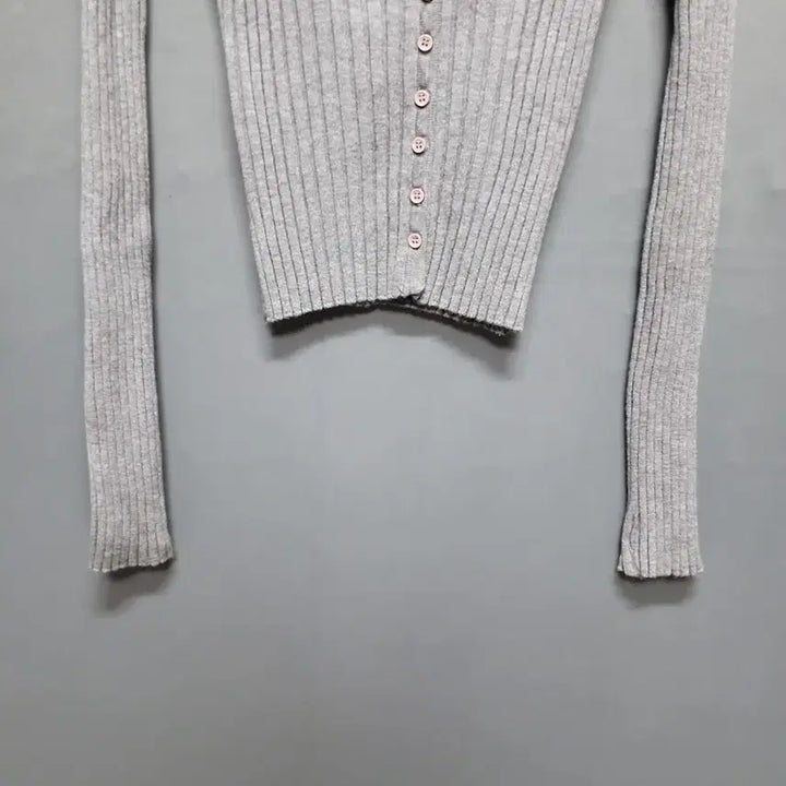 [BUNJANG] Ribbed Button Knit / 골지 단추 니트