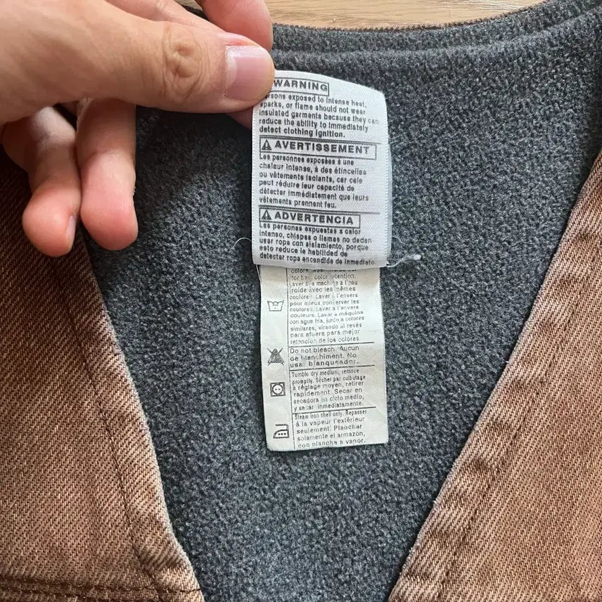 [BUNJANG] CARHARTT V19 Vest / [CARHARTT] 칼하트 베스트 V19 (MADE IN U.S.A)