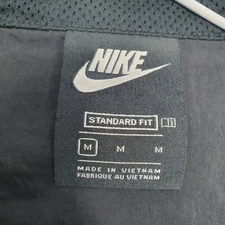 [BUNJANG] Nike Kids Woven Jacket Black M (10-12) / 나이키 키즈 바람막이 우븐 자켓 블랙 m 10-12