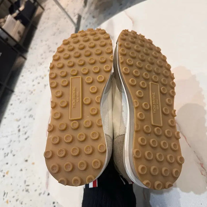 [BUNJANG] Thom Browne Tech Runner Low Sneakers / 톰브라운 테크 러너 로우 스니커즈