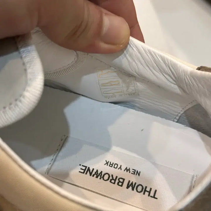 [BUNJANG] Thom Browne Tech Runner Low Sneakers / 톰브라운 테크 러너 로우 스니커즈