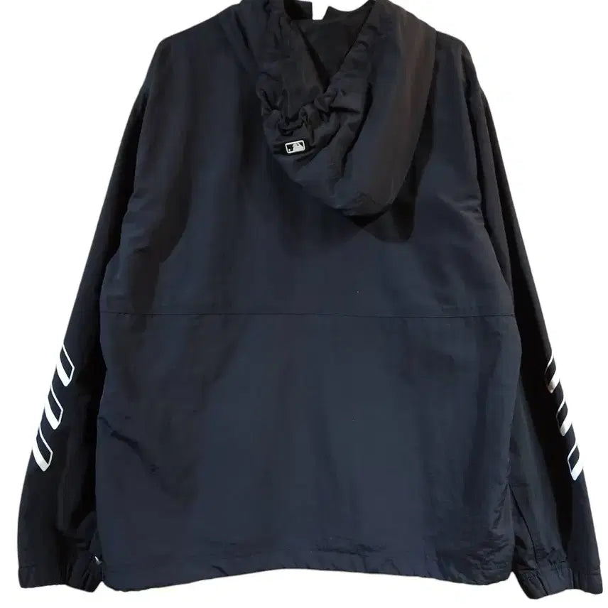 [BUNJANG] MLB New York Yankees Windbreaker Jacket Black / M/ MLB 엠엘비 씸볼 뉴욕양키스 바람막이자켓 블랙 2 /0220