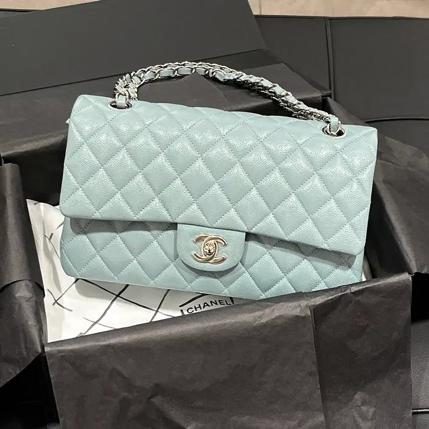 [BUNJANG] Chanel Classic Flap Medium Sky Blue Silver Hardware Bag / 샤넬 클래식 플랩백 미디움 캐비어 스킨 스카이블루 하늘색 은장