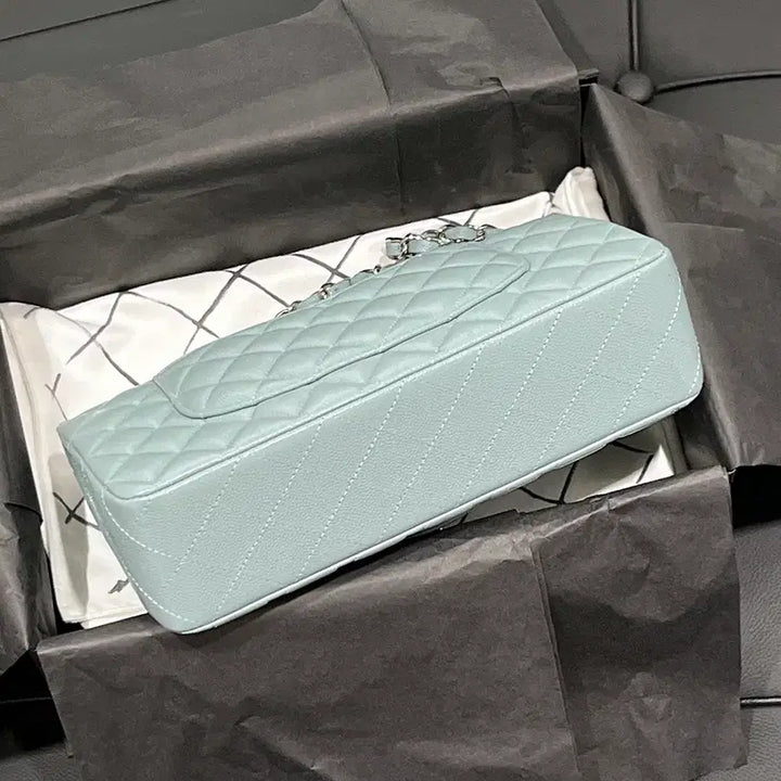 [BUNJANG] Chanel Classic Flap Medium Sky Blue Silver Hardware Bag / 샤넬 클래식 플랩백 미디움 캐비어 스킨 스카이블루 하늘색 은장