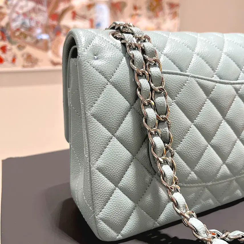 [BUNJANG] Chanel Classic Flap Medium Sky Blue Silver Hardware Bag / 샤넬 클래식 플랩백 미디움 캐비어 스킨 스카이블루 하늘색 은장