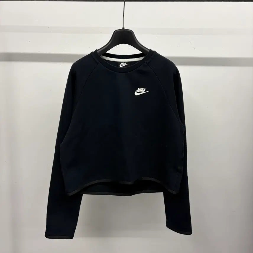 [BUNJANG] Nike Tech Pack Fleece Cropped Sweatshirt / 여성용 나이키 테크팩 플리스 크롭 숏 라운드넥 풀오버 맨투맨 스웻셔츠