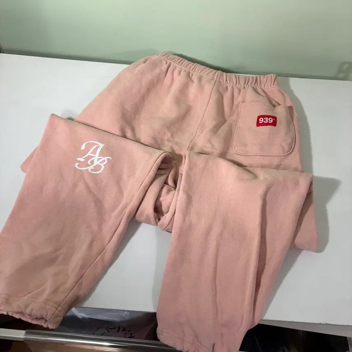 [BUNJANG] M Archive Bold 939 Pink Sweatpants / M 아카이브볼드 939 분홍 스웻팬츠