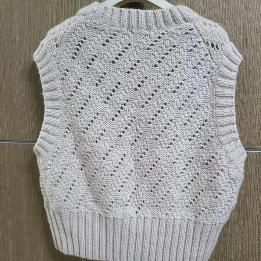 [BUNJANG] COS Beige Knit Vest / COS 코스 니트 조끼 베이지