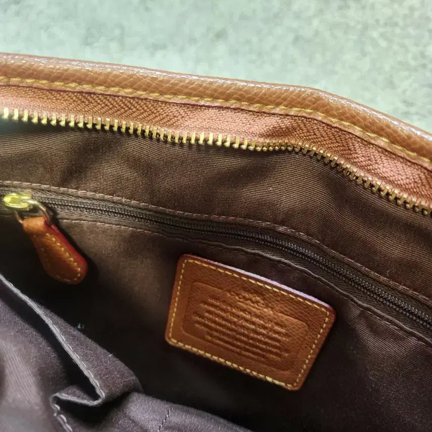 [BUNJANG] Coach Signature Crossbody Bag / 코치 시그니처 크로스백