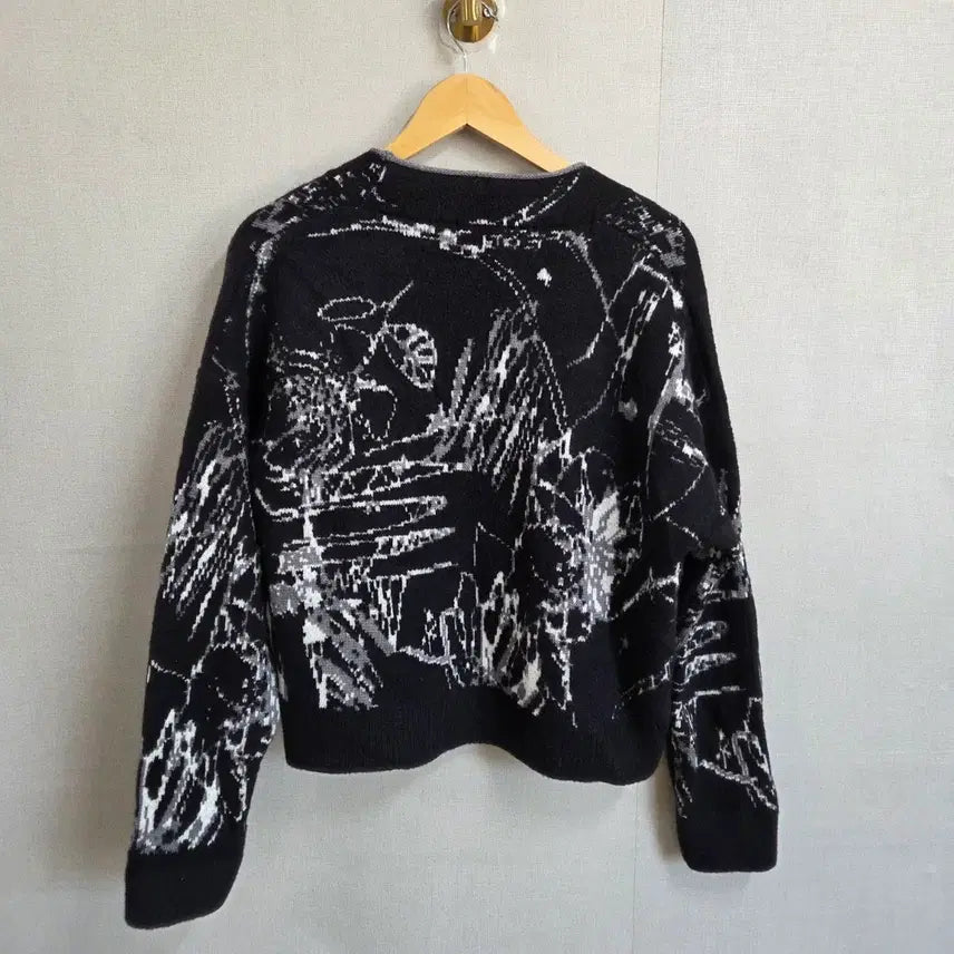 [BUNJANG] Black Pattern Cardigan (F) / 여성 블랙 패턴 노버튼 가디건 F