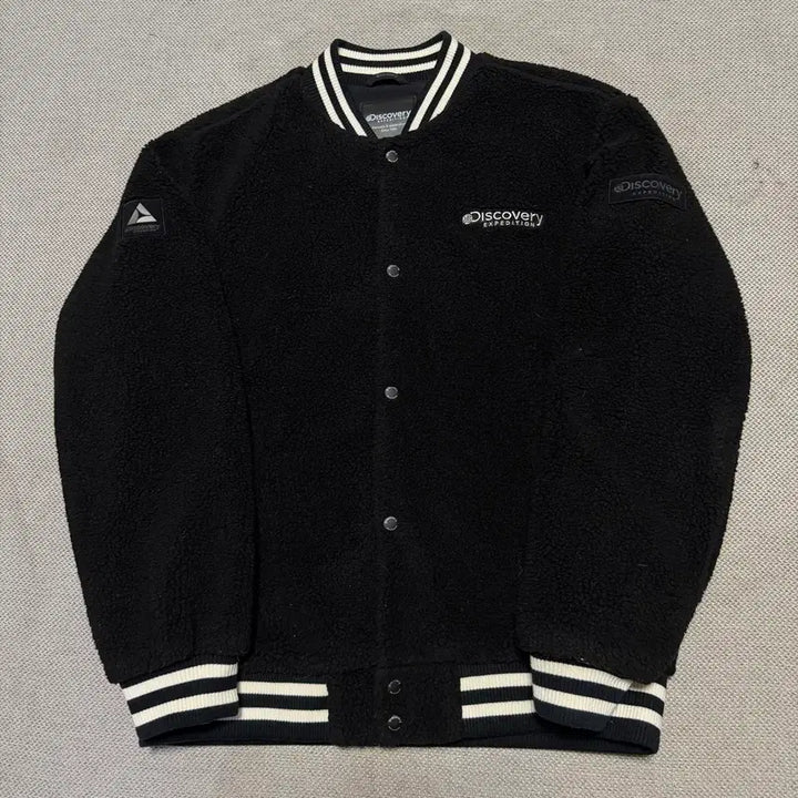 [BUNJANG] Discovery Expedition Fleece Varsity Jacket / 디스커버리 익스페디션 뽀글이 바시티 자켓