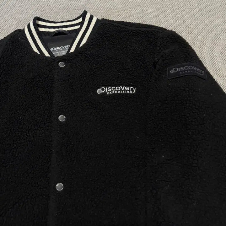 [BUNJANG] Discovery Expedition Fleece Varsity Jacket / 디스커버리 익스페디션 뽀글이 바시티 자켓