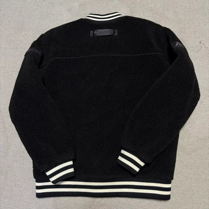 [BUNJANG] Discovery Expedition Fleece Varsity Jacket / 디스커버리 익스페디션 뽀글이 바시티 자켓