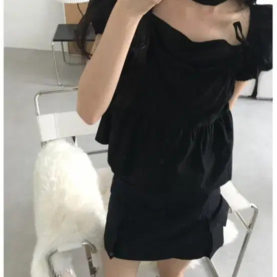 [BUNJANG] Noviaka Choker Puff Blouse / 노비야카 초커 퍼프 블라우스