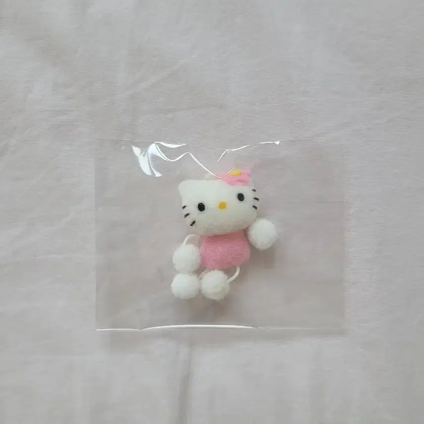 [BUNJANG] Kitty Dangling Doll / 달랑이 키티 인형 고전 키티