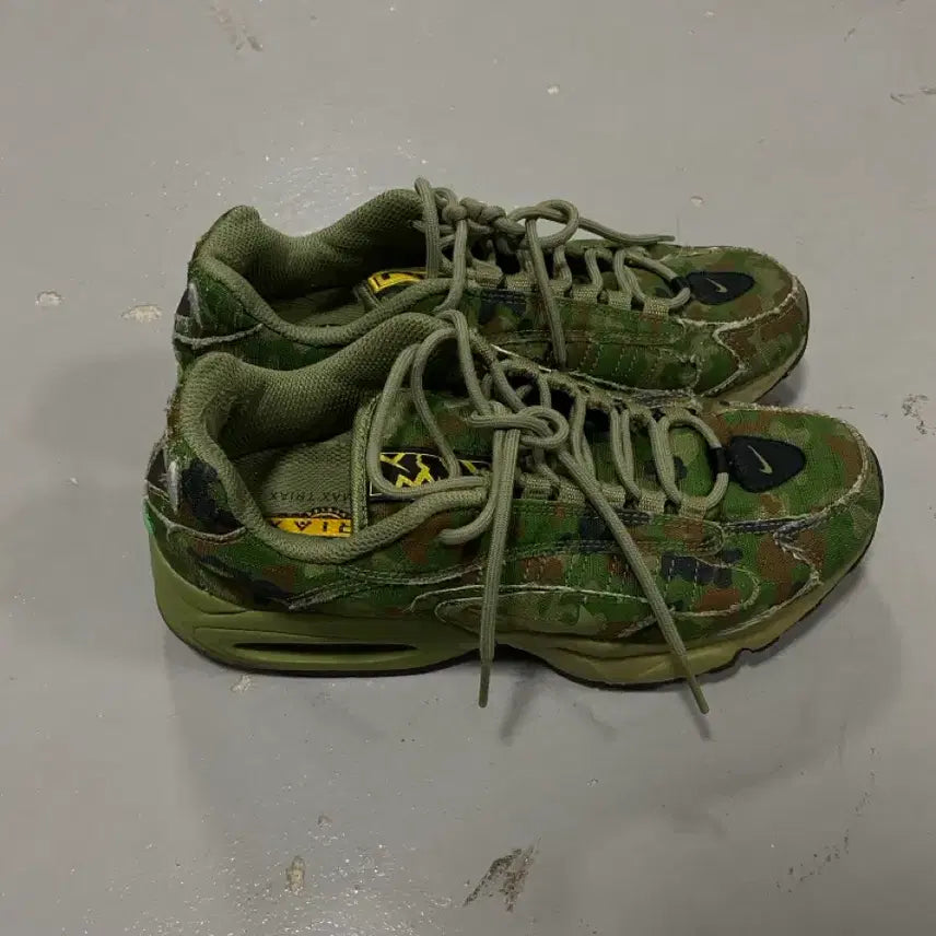 [BUNJANG] Nike Air Max Triax 96 Safari Camo Sneakers / 나이키 / 에어맥스 트라이엑스 96 사파리 카모 / 265(US 8.5)