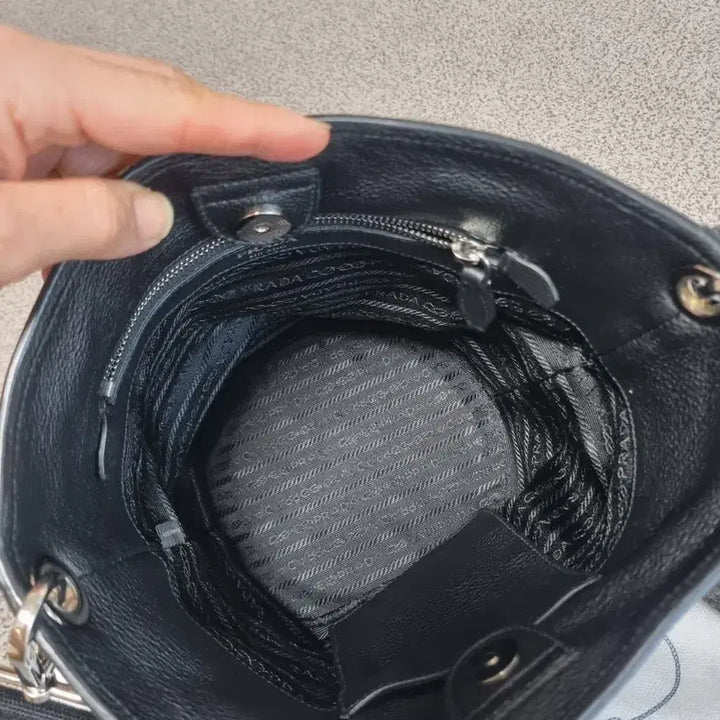 [BUNJANG] Prada Vitello Phoenix Bucket Bag / 프라다 비텔로 다이노 버킷백