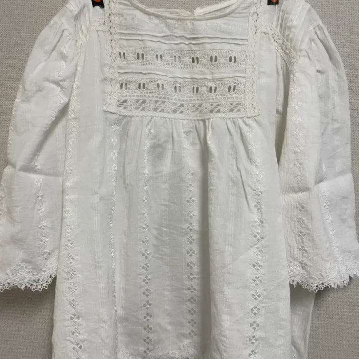 [BUNJANG] Ivory Lace Blouse / 레이스 블라우스